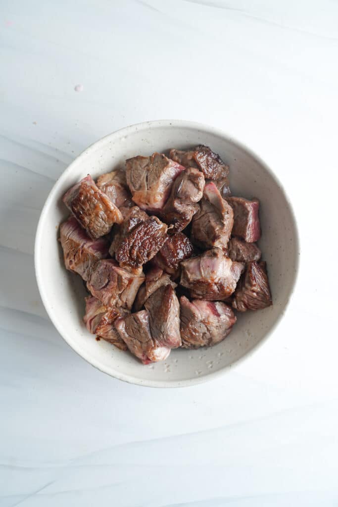 Bœuf cuit pour la recette de ragoût | cookingwithcassandra.com