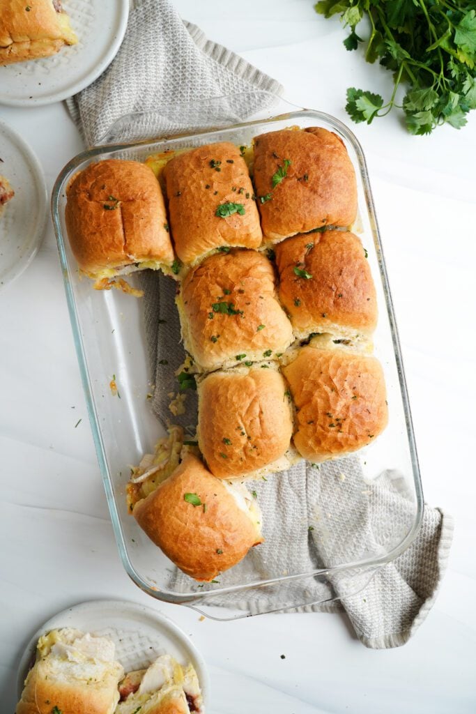 Mini-burgers de dinde aux canneberges | cookingwithcassandra.com