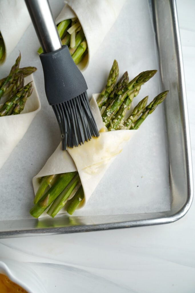 Asperges Enveloppées | cookingwithcassandra.com