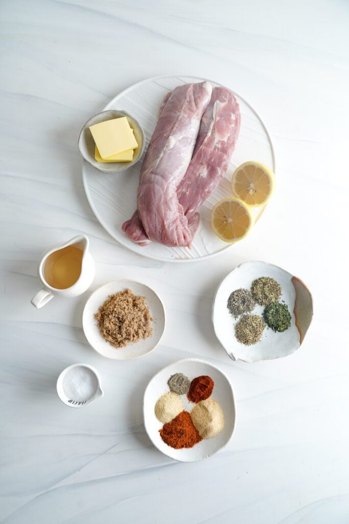 ingrédients pour le filet mignon juteux de porc | cookingwithcassandra.com