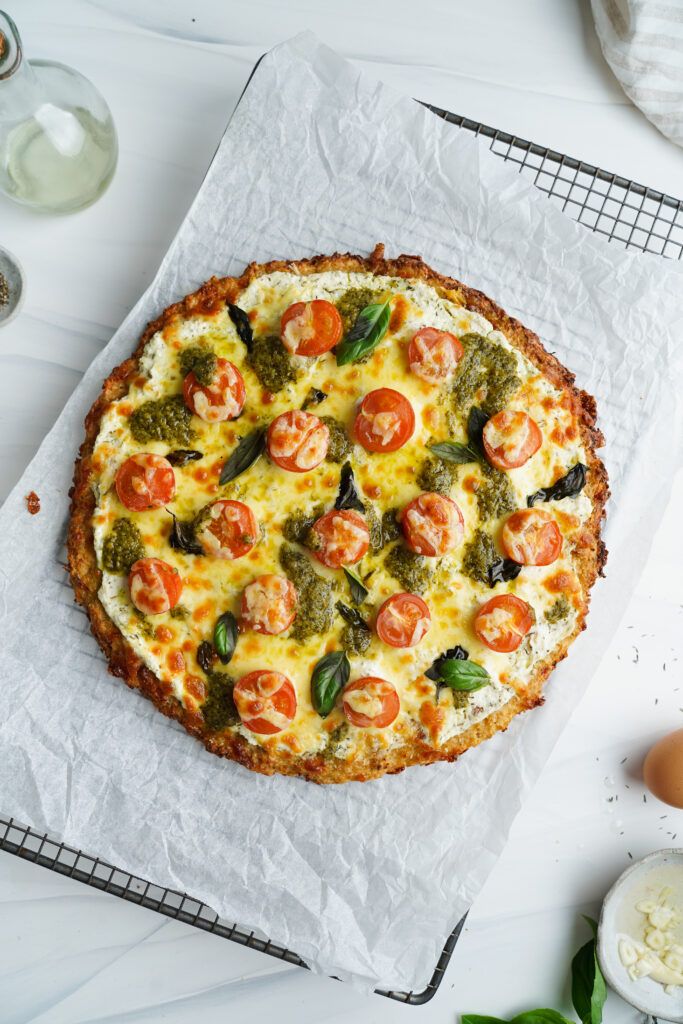 Pizza au chou-fleur | cookingwithcassandra.com