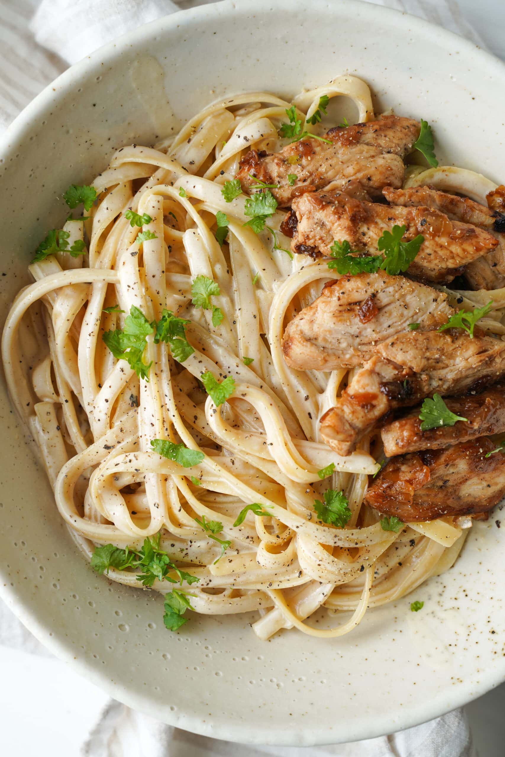 Poulet et Fettuccine Alfredo | cookingwithcassandra.com