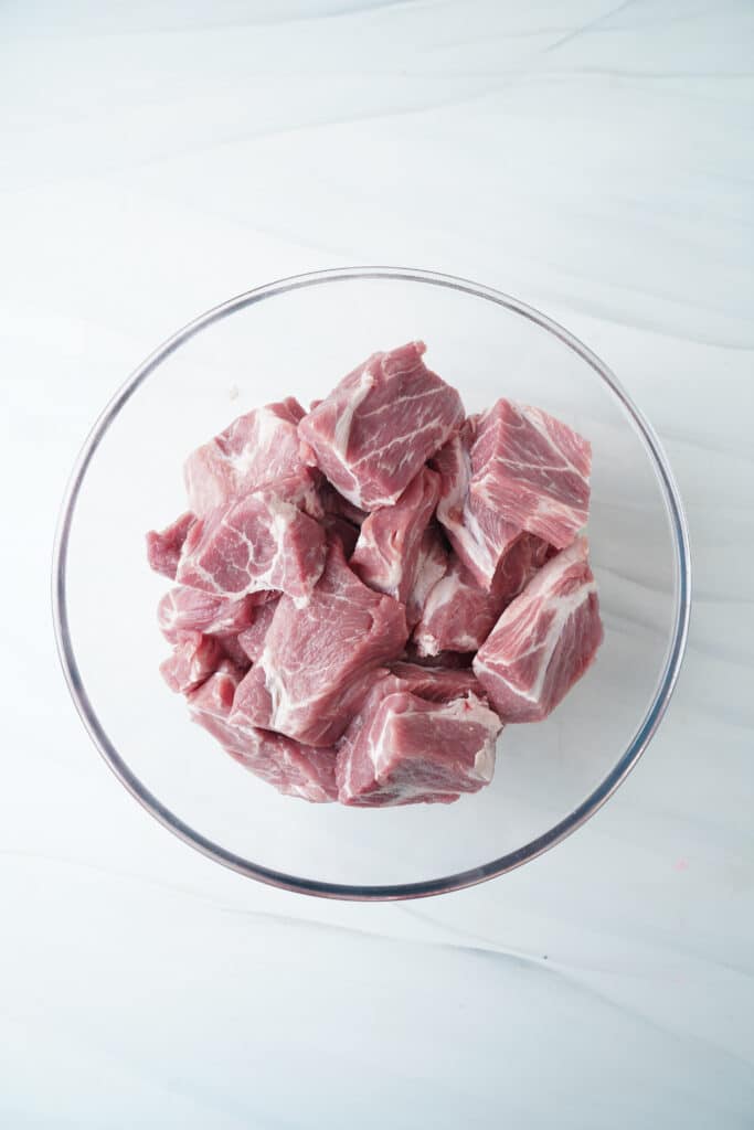 Coupez l'excès de graisse du porc | cookingwithcassandra.com