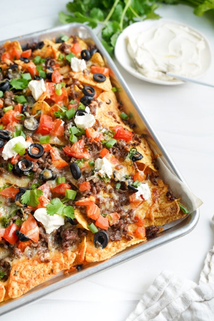 Recette de nachos faciles au four | cookingwithcassandra.com