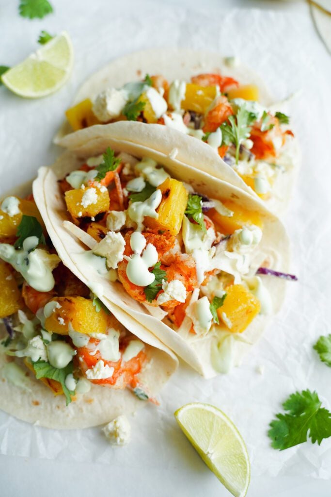 Tacos de Crevettes sur Plaque avec Sauce Crème de Coriandre | cookingwithcassandra.com