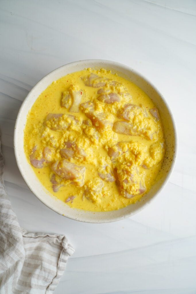 Cubes de poulet pour marination | cookingwithcassandra.com