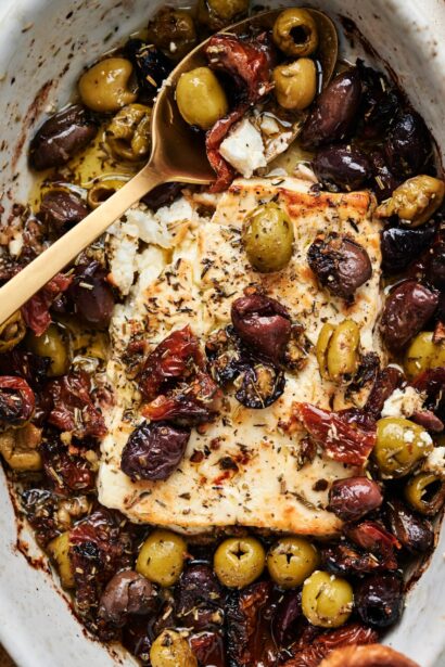 Feta au Four avec Olives et Tomates Séchées au Soleil