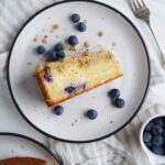 Gâteau au café citron-myrtilles et fromage à la crème